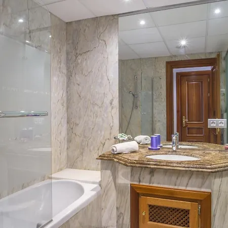 Apartamento High Standard Front Estepona