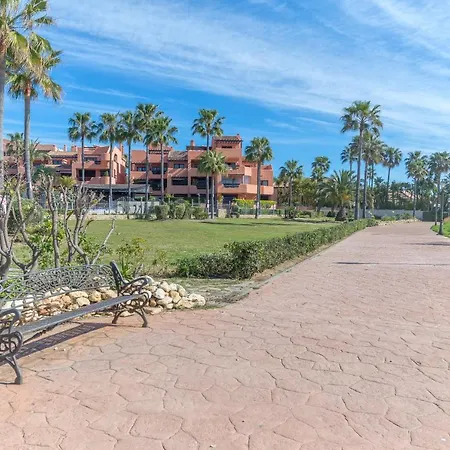 Apartamento High Standard Front Estepona